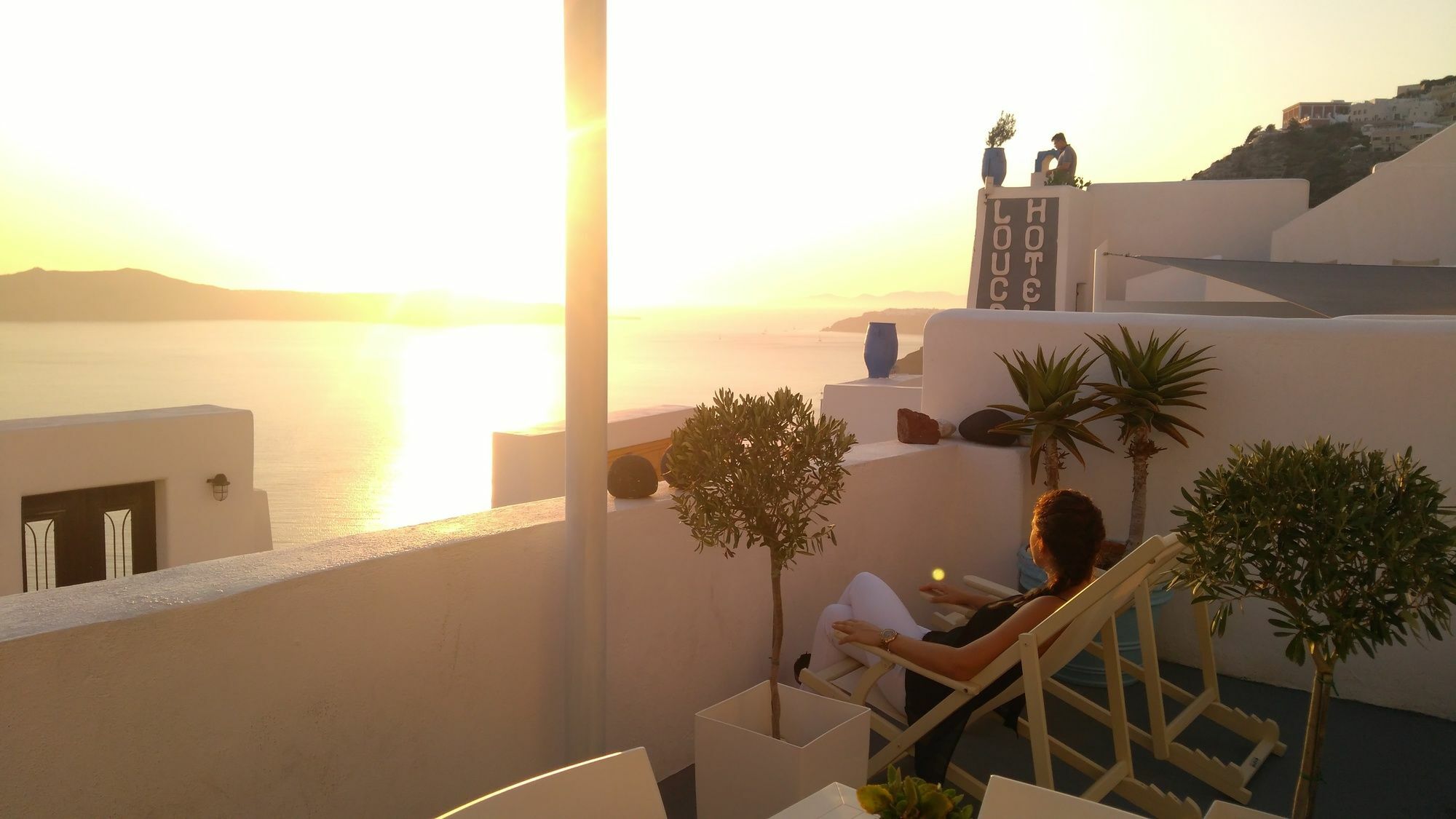 Akron Cliff Suite Fira  Exteriér fotografie