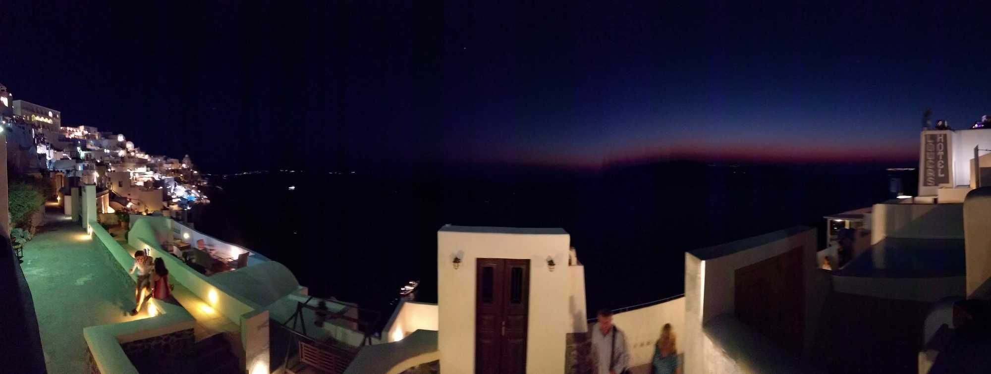 Akron Cliff Suite Fira  Exteriér fotografie